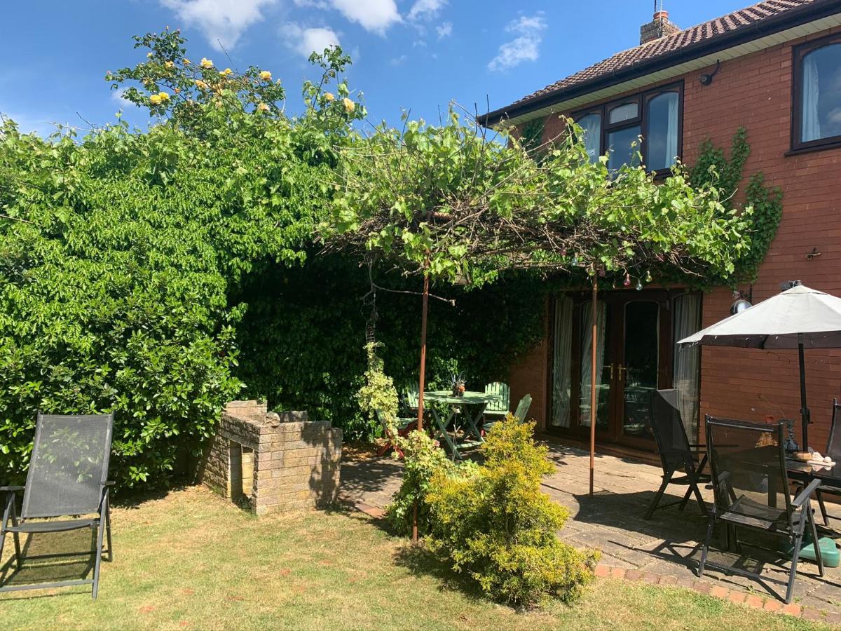 The Cedars House B&B Nuneaton Buitenkant foto